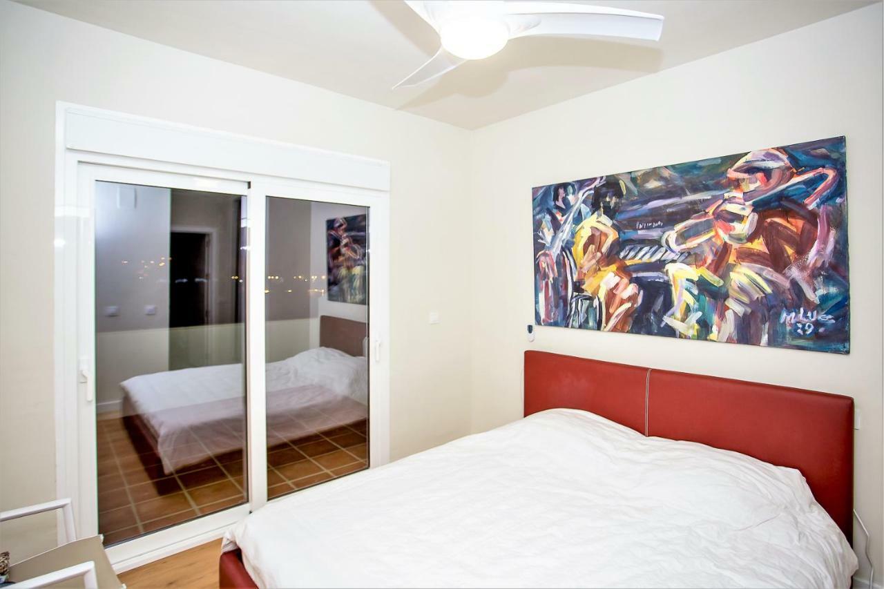 Luxury Apartments With Private Swimming Pool 马尔韦利亚 外观 照片