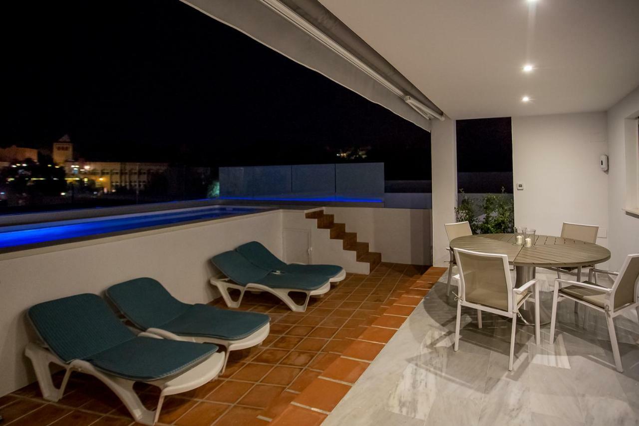 Luxury Apartments With Private Swimming Pool 马尔韦利亚 外观 照片